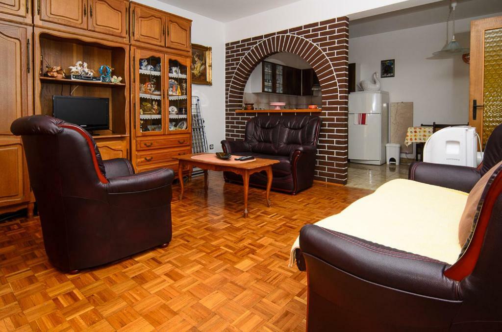 Apartmani Lovorka Punat Exterior photo